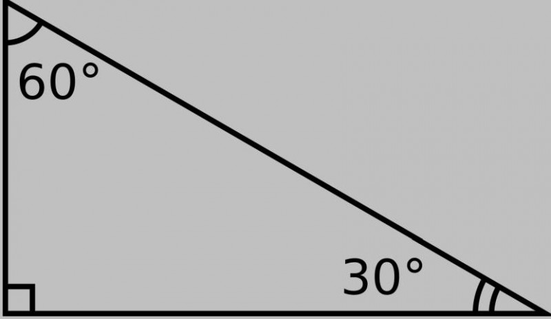 Прямоугольный треугольник с углами в 30 и 60 градусов