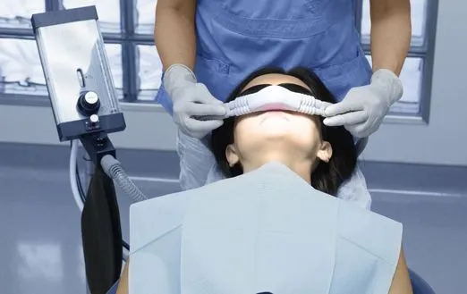 Имплантация зубов под наркозом и седацией